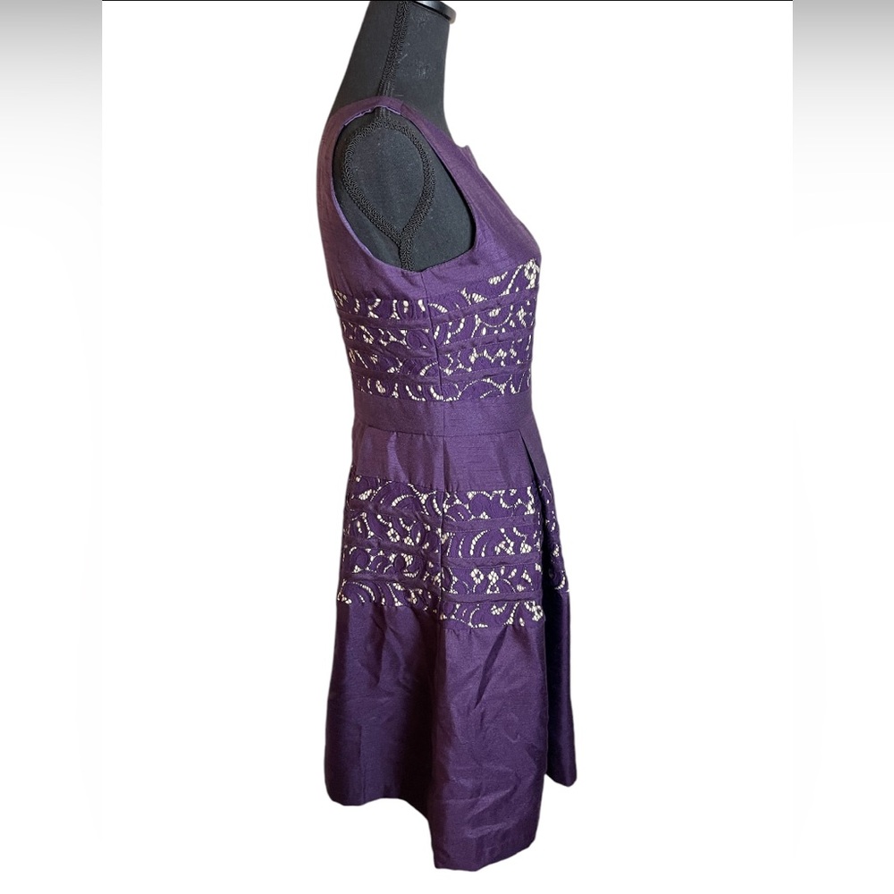 TAYLOR - LADIES DRESS - PURPLE - BLIND FLORAL PANELS - SIZE 4 - Picture 4 of 9